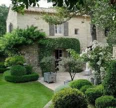 20 Erstaunliche Image Tipps Fur Die Dekoration Ihres Gartens Italienische Gartendekorationsideen Gartendekoration Gartengestaltung Italienischer Garten