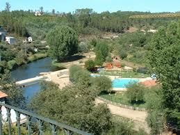 Adoramos ver as montanhas cobertas de pinheiros cortadas pelo zêzere. Serta Camara Garante Seguranca Nas Piscinas E Praia Fluvial Da Ribeira Grande Medio Tejo