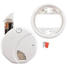 We review carbon monoxide detectors based on price, features, reliability, and customer reviews. First Alert Dual Sensor Smoke And Fire Alarm 1039828 Best Buy