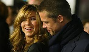 Their romance seemed like an idyllic relationship, they got married in 2000, but five years later they divorced. Jennifer Aniston Pregnant And Will Spend Christmas With Brad Pitt Here S The Truth Ibtimes India