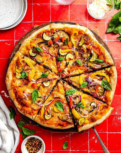 Classic Truffle Mushroom Pizza served Fresh with a Choice of Sauce