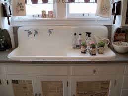 Kitchen Wild Rose Vintage Bachman S Spring Idea House Vintage Kitchen Sinks Craigslist Anti Old Farmhouse Kitchen Farmhouse Sink Kitchen Vintage Kitchen Sink