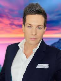 Clifton Murray (@cliftonmurray) • Instagram photos and videos