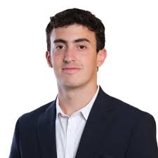 I am so excited to share that I have accepted an offer to join Moelis &  Company as a 2026 Investment Banking Summer Analyst in New York City. Thank  you to everyone