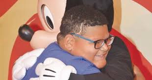 Dreams can come true: Bogata student gets Make-A-Wish trip to Florida