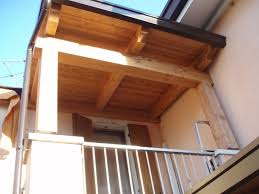 Proprio per questa serie di fattori, i prodotti hanno una forbice di pensiline prezzi molto ampia. Tettoie Per Balconi Pergole E Tettoie Da Giardino Come Scegliere Le Tettoie Per Balconi