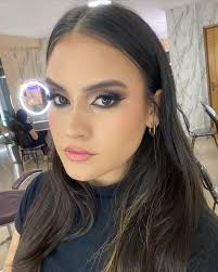 Erika Valiente (@_erigirl) • Instagram photos and videos