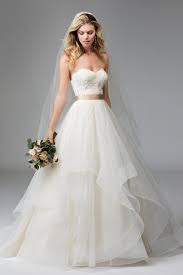 Check spelling or type a new query. In Love With This Dream Wedding Dress Bridalpulse Wedding Dress Gallery Wtoo Brides Fall 2016 Floo Hochzeit Kleidung Kleider Hochzeit Ballkleid Hochzeit