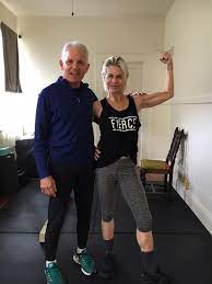 The pair recently reunited to play the terminator and sarah connor once again in 'dark fate'. How Linda Hamilton Got Back In Sarah Connor Shape For Terminator Dark Fate Deadline