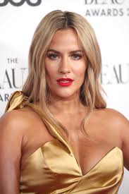 Caroline flack was a tv presenter who was best known for being the former love island host and for her stint on strictly come dancing. Caroline Flack Has Died At Age 40 Popsugar Celebrity Uk