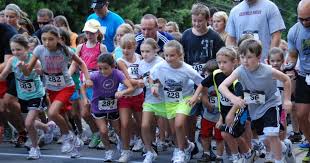 Hundreds run the Waynesville Main Street Mile