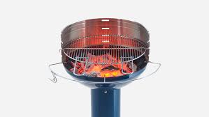 Cette cheminée d'allumage pour barbecue au charbon de bois vous permet d'allumer votre barbecue plus rapidement et en toute sécurité. Comment Allumer Un Barbecue A Charbon Coolblue Avant 23 59 Demain Chez Vous