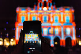 Abajo de la opción para crear una publicación verás un nuevo ícono con forma de cámara de video llamado, dale te aparecerán tres opciones: Ejemplos De Videomapping Que Te Sorprenderan Informabtl