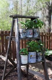 Beautiful vintage upcycled tin can holder for craft supplies and more. 32 Awesome Diy Tin Can Projects Ideas For Garden Balcony Garden Web