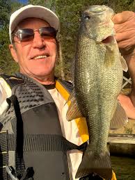 WoW! Been a minute since I've fished in gale forced winds! Took my son for  a few hours this afternoon, still managed to find 5 decent fish.