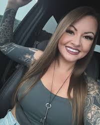 Amy Beth Browning (@little_amyyyy_) • Instagram photos and videos