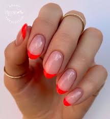 Eso sí, si buscas un estilo de uñas cortas elegantes, la clásica es un acierto. Wi84sqharnimdm