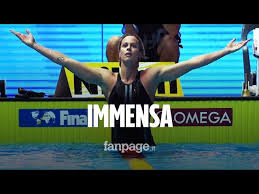 A native of mirano, in the province of venice, she holds the women's 200 m freestyle world records (long course and short course), and won a gold medal at the 2008 beijing olympics. Federica Pellegrini Da Leggenda Vince L Oro Nei 200 Stile Libero E Il Mio Ultimo Mondiale Youtube