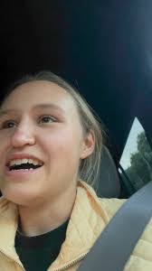 Lynnette Thompson's Instagram, Twitter & Facebook