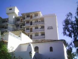 El edificio construido por el arquitecto italiano renzo piano en collins y la 87, miami beach, continúa siendo de interés. Nerja Area Guide Edificio Miami Nerja Today