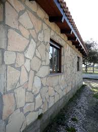 A diferencia de las construcciones de obra tradicional, que tardan unos 15 meses de media a tener construida tu vivienda, en hormipresa somos capaces de construir tu casa prefabricada de hormigón en 7 meses, ofreciendo un presupuesto y. Modelo Yuste Prefabricadas De Hormigon Economicas Casas Prefabricadas Hormigon Casas Prefabricadas Casas Prefabricadas Economicas