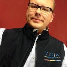 Dennis Grabowski's Instagram, Twitter & Facebook