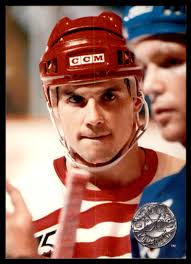 1991-92 Pro Set Platinum Steve Yzerman #32