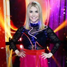 Jun 11, 2021 · wenn beatrice egli und eloy de jong ins plaudern geraten, dann gibt es kein halten mehr! Beatrice Egli Heimlich Verheiratet Beatrice Egli Hubsche Frau Verheiratet