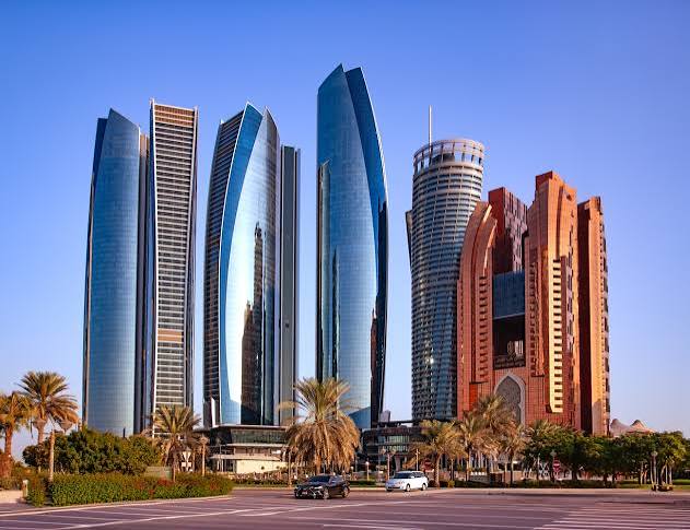 Abu Dhabi Real Estate Market & Investment Guide (2026)