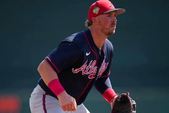 Braves infielder Kyle Farmer, an Atlanta native, has earned a spot on the  team's opening day roster. Playing in his hometown, he described the  experience as “kind of surreal.” 📸- 11Alive