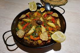 The moringa leaves, carrots, green pepper oils and the rice make it all complete. Pin Em Girke Girke