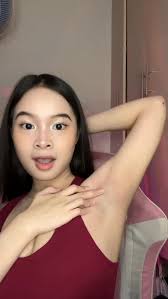 Bye-bye dark spots, hello smooth kilikili! 👋🏻, Extra White Underarm Serum  Cream and Kilibum Soap help fade discoloration habang pinapasoften ang  dryness. Get skin na glowy at fresh-looking! 🩷 (Video ...