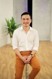 Sáng nào trước khi đi làm, chi bảo cũng hôn vợ. Chi Báº£o Láº­n Ä'áº­n Tinh Duyen Vi Qua Ä'áº¹p Trai 2 Láº§n Bá»‹ Vá»£ Bá» Vi