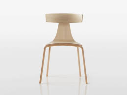 Der stuhl aus schichtholz mit einem. Stuhl Aus Schichtholz Remo Wood By Plank Design Konstantin Grcic