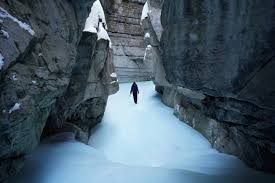 밴프와 재스퍼가 최고의 겨울 여행지라는 증거는 다음과 같습니다