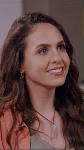 ¡Se vale sobarse! 😳 Ximena le planta dos buenas cachetadas a Raimundo por  lo que le ha hecho a su familia 👊, #NadieComoTú de lunes a viernes a las  4:30 p. m. MEX #ConLasEstrellas