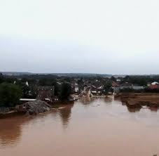 Es ist nicht vergleichbar mit den hochwasser vor zwei wochen in der pfarrei und im winkel. R5rtbtjfz9tu6m