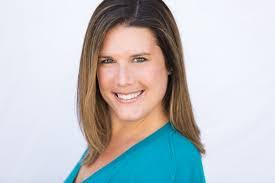 Kari Pelletier's Instagram, Twitter & Facebook