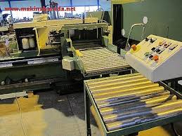 The semiautomatic finger jointing production line is composed of double side finger cutting machine 3 part mercedes ball joint separator set for the w211, w220 and the el joint tool. Finger Joint Makinesi