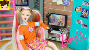 �qu� bonitos son estos caballos en miniatura! Barbie Adolescente Con Habitacion Estilo Skater Decoracion De Cuarto Juguetes De Titi Youtube