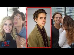 Lili reinhart is best known for being a tv actress. Cole Sprouse Girlfriend 2017 Girls Cole Sprouse Has Dated Star News Youtube