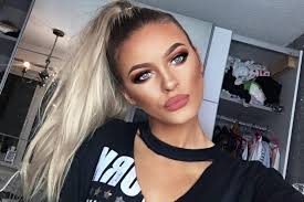 Madelyn Davis's Instagram, Twitter & Facebook