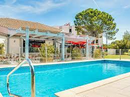 Notre showroom situé à salon de provence, vous accueille afin de vous présenter les dernières nouveautés et vous conseiller sur toutes les questions concernant votre piscine. Hotel Salon De Provence Ibis Hotels For A Weekend Break Or Business Trip In Salon De Provence