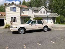 Use the part number located on the back of one of your caps to find the exact replacement part. Lincoln Town Car Cartier 1996 This Is A Beautiful Lincoln Used Classic Cars