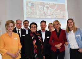 Последние твиты от hart aber fair (@hartaberfair). Mensch Oder Maschine Wer Kommuniziert In Zukunft Owl Journal Nachrichten Aus Ostwestfalen Und Lippe