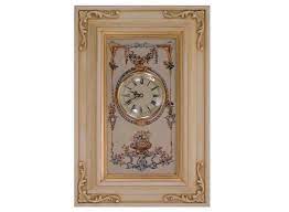 La Cornice In Legno Di Colore Avorio Con Decorazioni Agli Angoli Si Adatta Ad Arredamenti Shabby Chic L Orologio Con I Num Sfondi Floreali Cornici Decorazioni