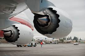 It has a lengthened fuselage and redesigned wings and is the largest version of the 747. Are The Boeing 747 8 Engines More Efficient Than The 747 400 Engines Aviation Stack Exchange