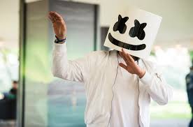 May 19, 1992), better known by his stage name marshmello (also known as dotcom), is an american edm producer and dj. Marshmello By The Numbers 44 Million Billions Of Views Under 30 Billboard Billboard