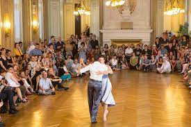 Personne n'est en ligne en ce moment. Apprendre Et Danser Le Tango Argentin Menu Apprendre A Danser Le Tango Argentin