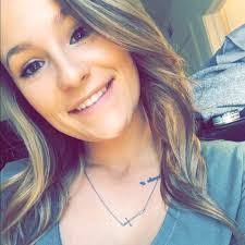 Randi Gifford's Instagram, Twitter & Facebook